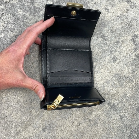 New Givenchy 4G Wallet in Black Leather Compact Trifold - Picture 10 of 15
